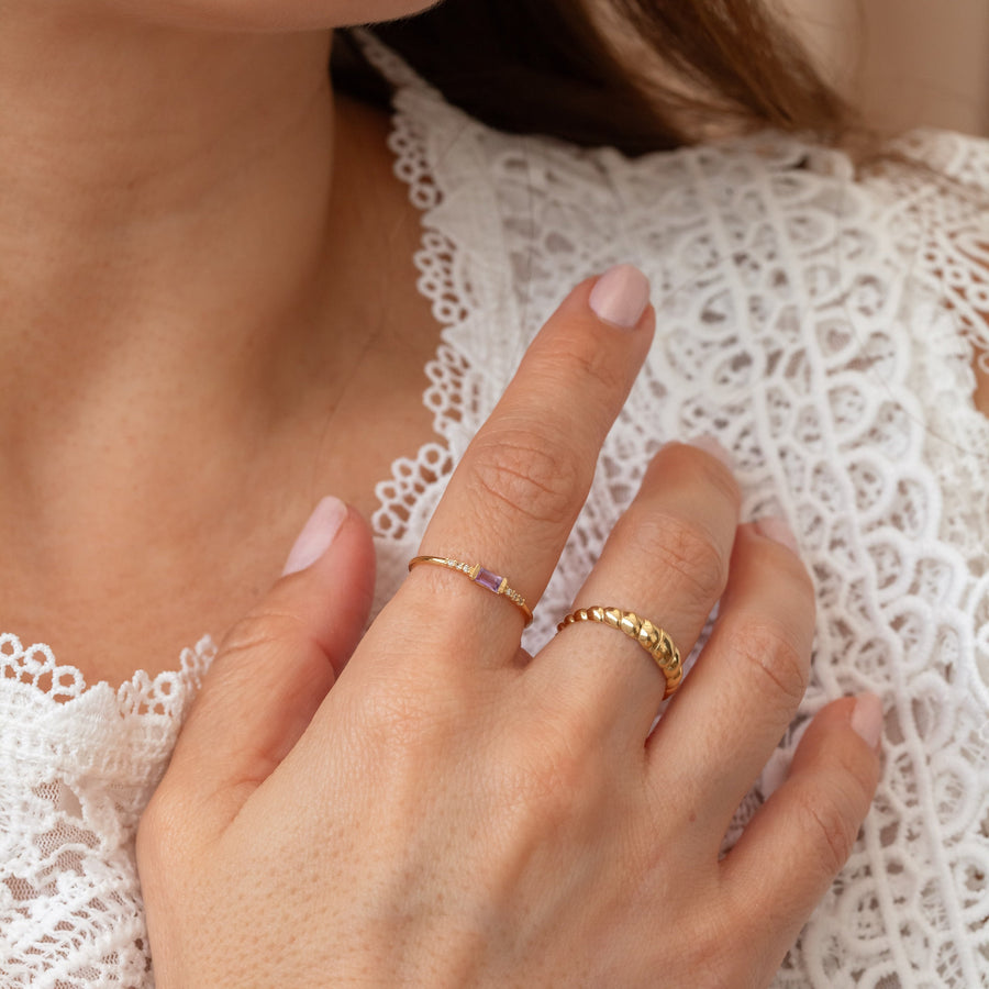 Anillo Marie con Amatista Baguette y 6 Diamantes