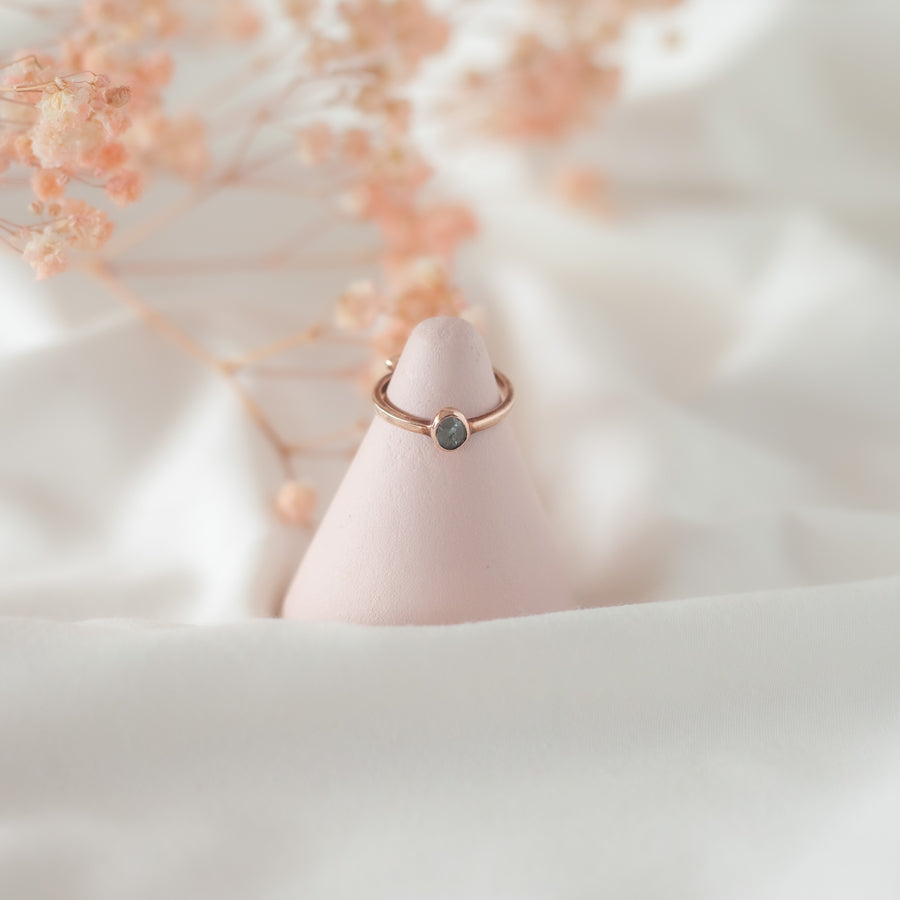 Anillo Charissa turmalina verde aqua rose gold