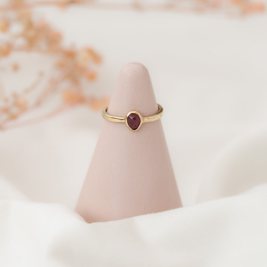 Anillo Charissa turmalina rosa gold