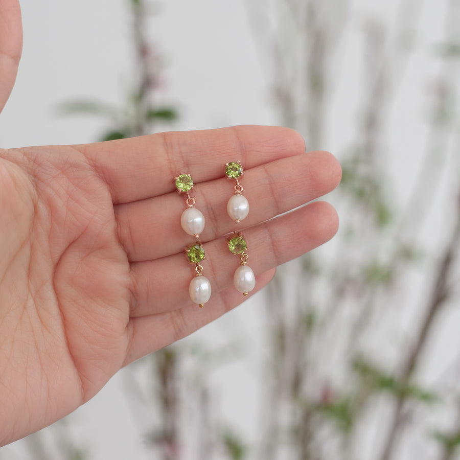 Aretes Giordana Peridoto y Perla gold